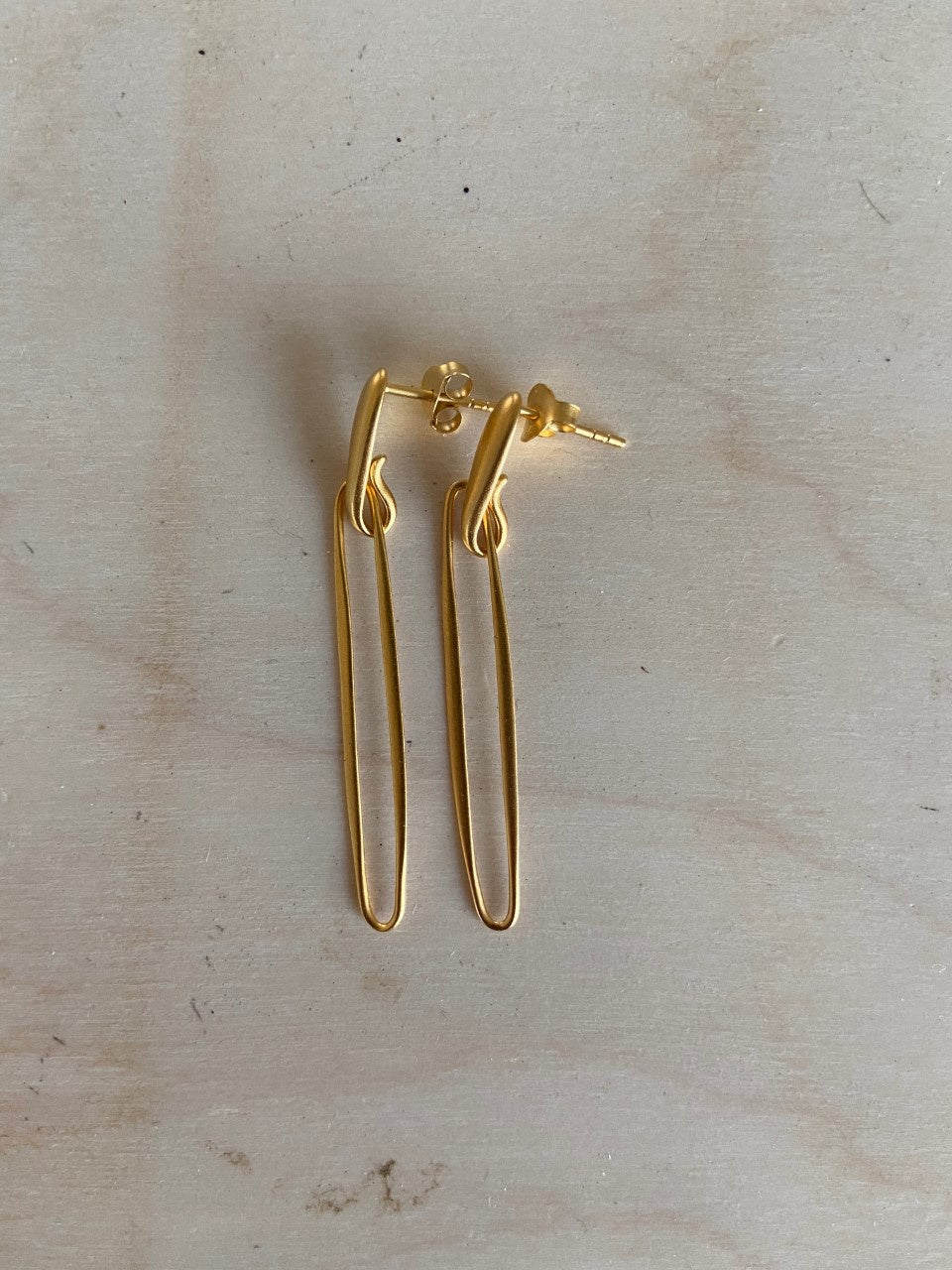 Hauroa Earrings Gold