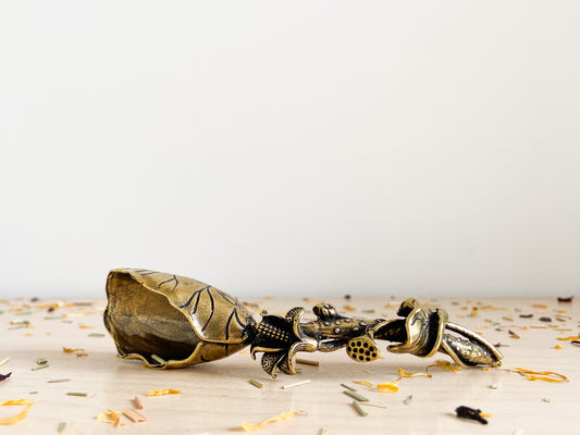 Lotus Tea Scoop