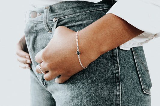 Iti Kirikiri Bracelet - sterling silver