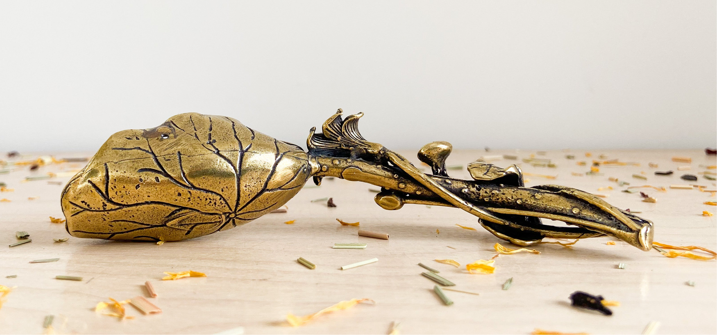 Lotus Tea Scoop