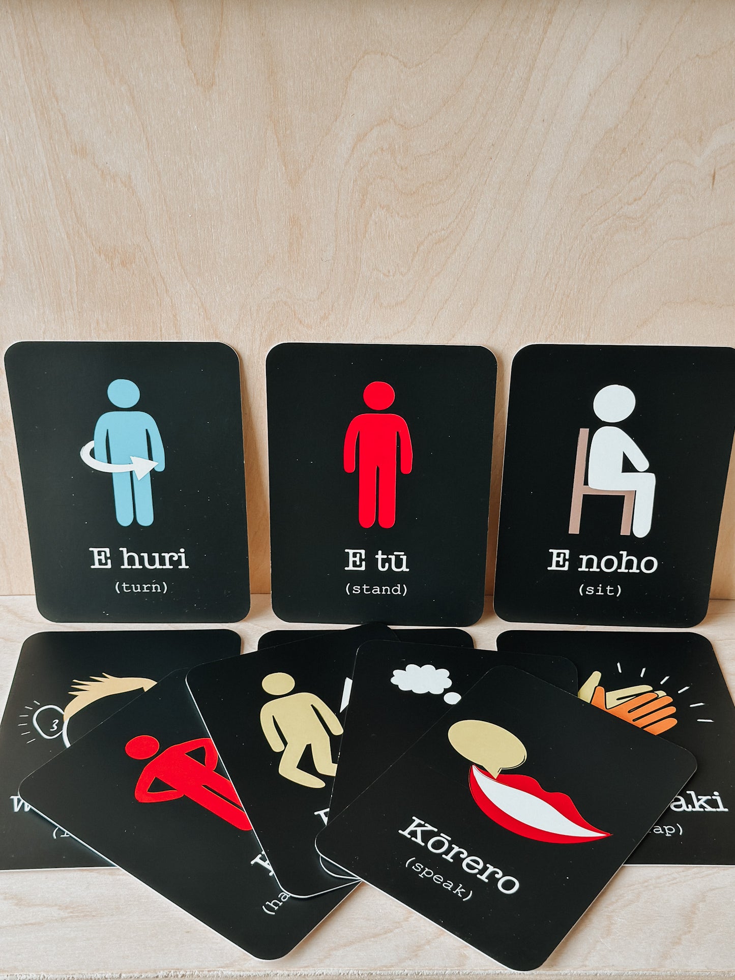 Ngā Kāri (Flashcards) -  Ngā Whakahau (Commands)